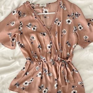 Sienna Sky Top - size M
